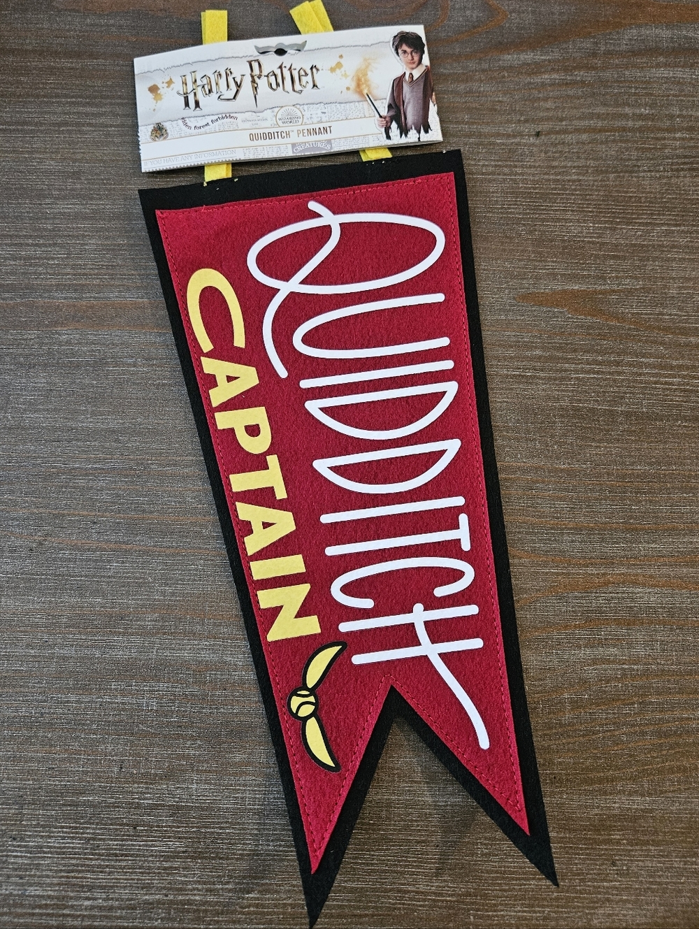 Hallmsrk Harry Potter Quidditch Captain Felt Pennant - Red & Yellow